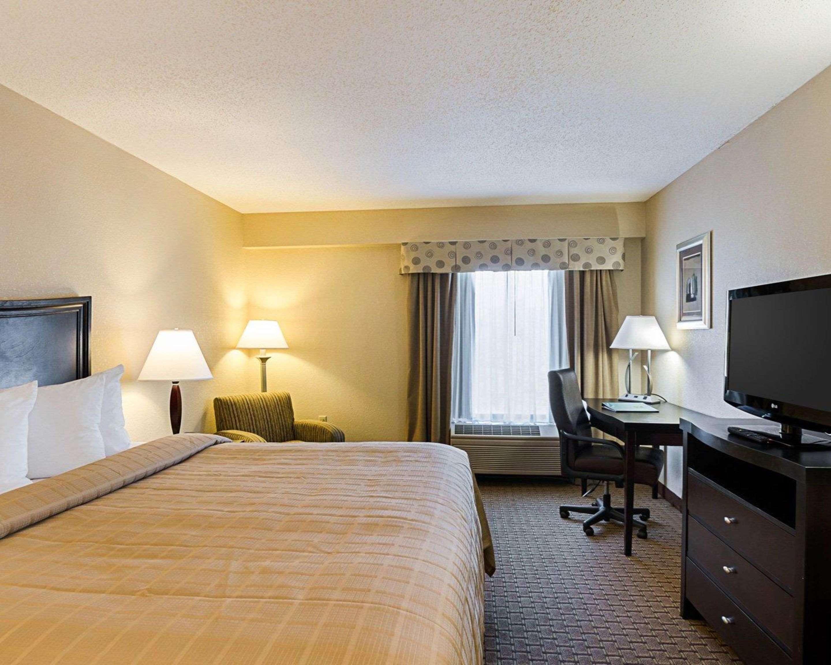 Quality Inn Troutville - Roanoke North Exterior foto