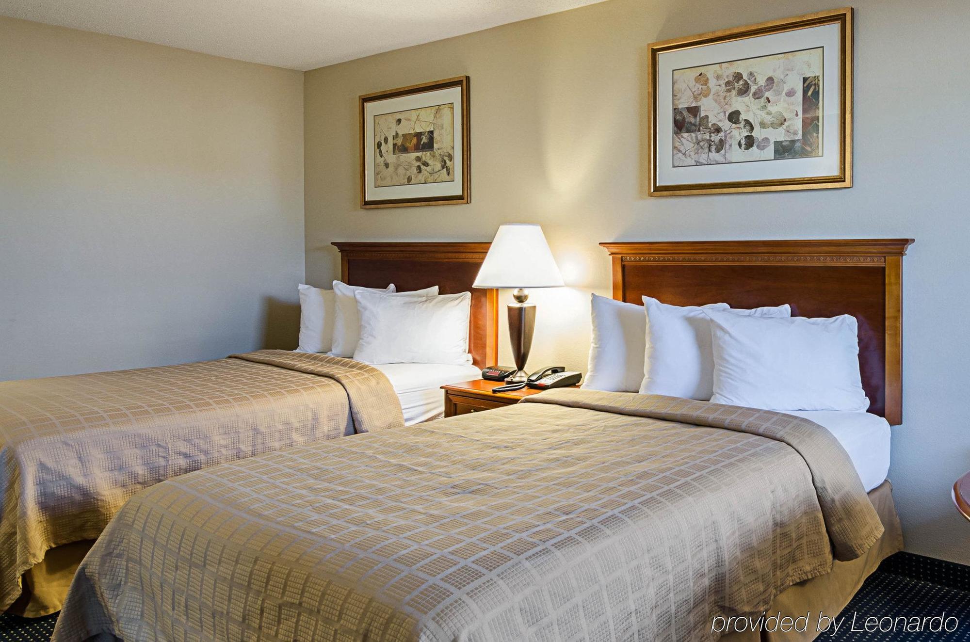 Quality Inn Troutville - Roanoke North Exterior foto
