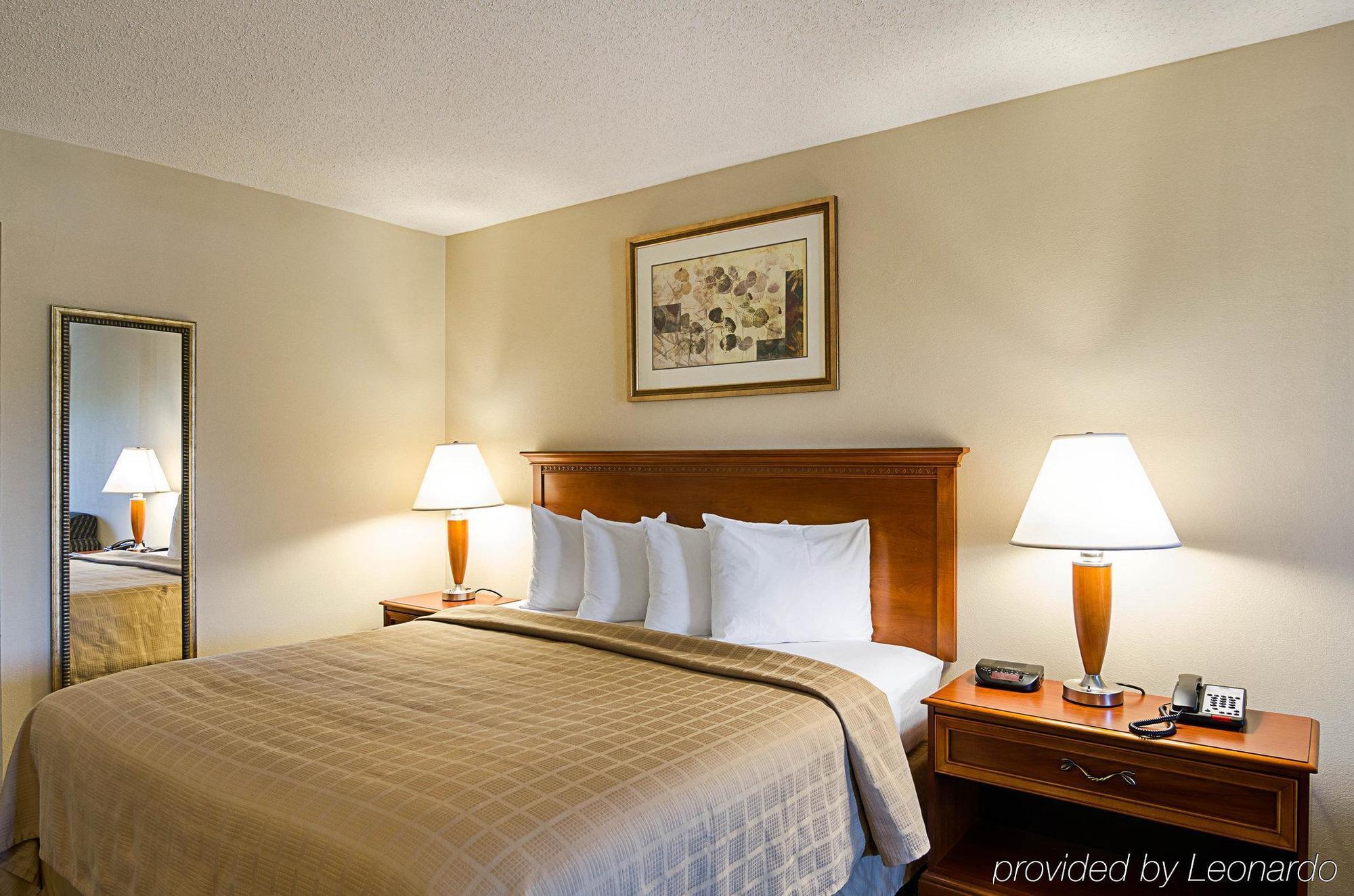 Quality Inn Troutville - Roanoke North Exterior foto